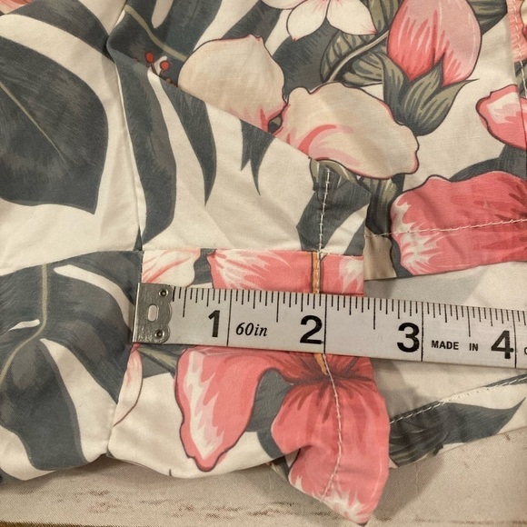 DIXXON VIXXON Women’s Palm Leaves and Hibiscus Shorts SIze 2X - Picture 5 of 12